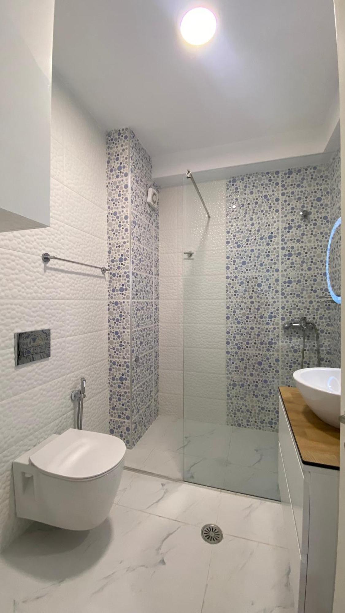Loli Apartment Luxury White Residence Sarande Bagian luar foto